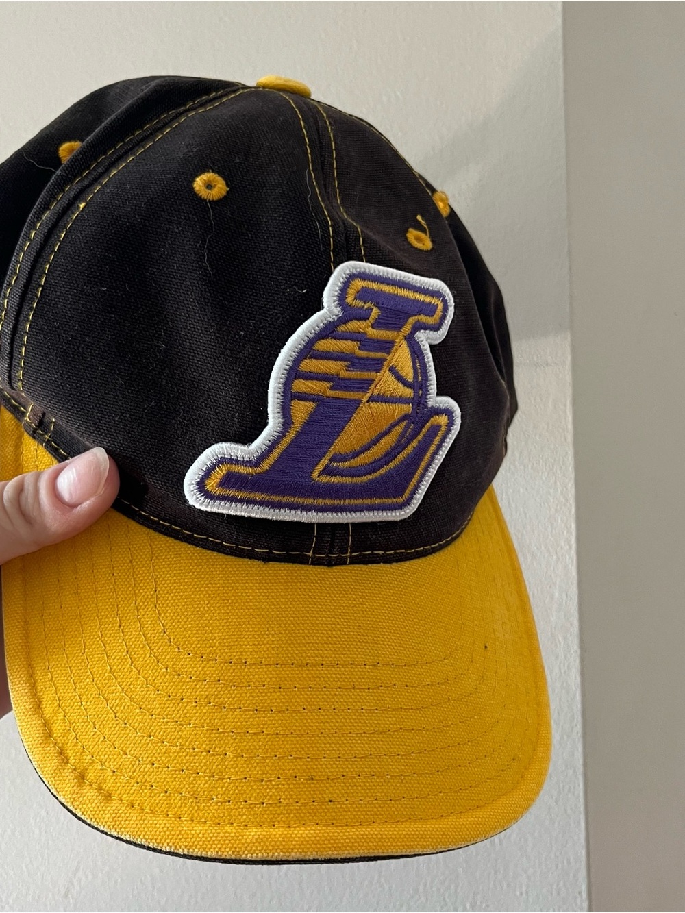 Los Angeles Lakers Basketball Hat